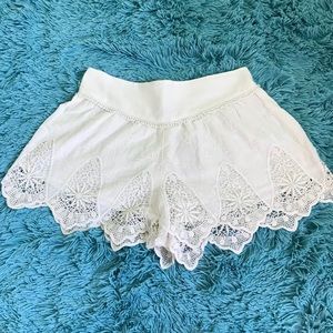 American eagle lace shorts